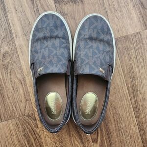 Michael by Michael kors signature in brown colour slip on shoes size US 6.5